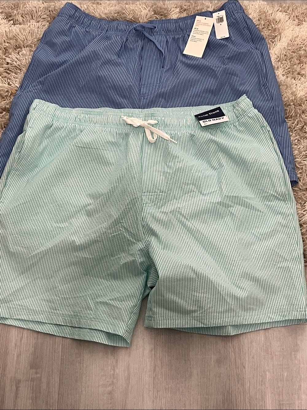 Old Navy Men's Set of 2 Seersucker Swim Trunks in Balmy Air and Crayon Blue NWT